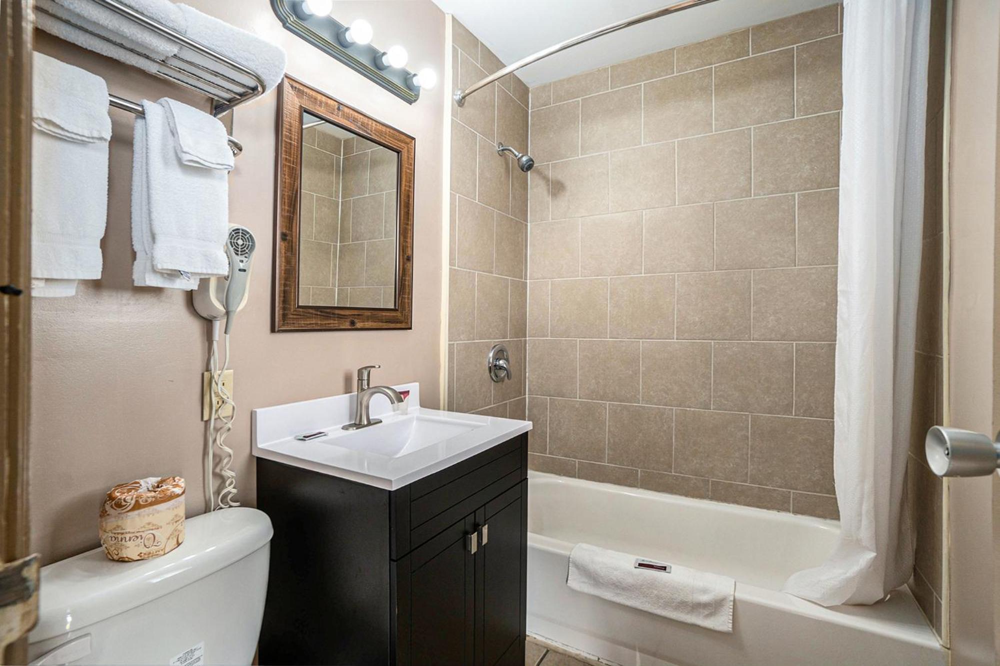 Great Lakes Inn & Suites South Haven Quarto foto
