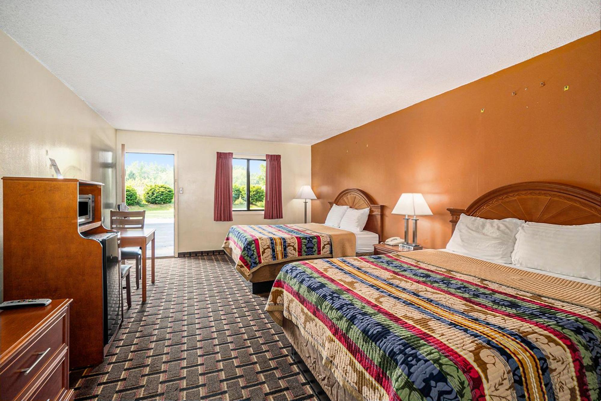 Great Lakes Inn & Suites South Haven Quarto foto